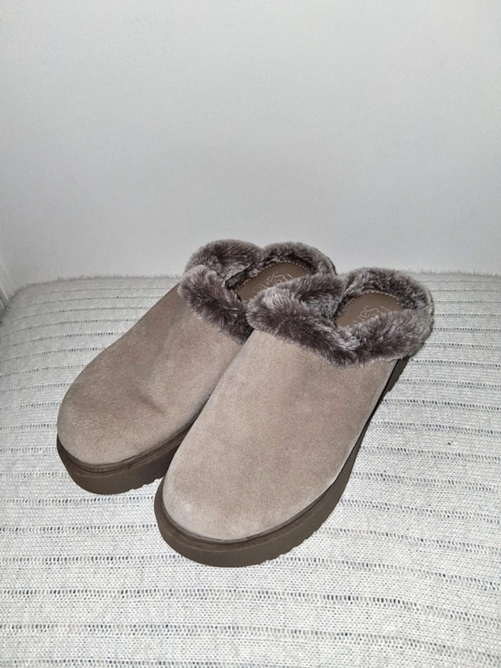 Franco Sarto Waleria Faux Fur Lined Clog Faux Fur Slippers in Brown Like New